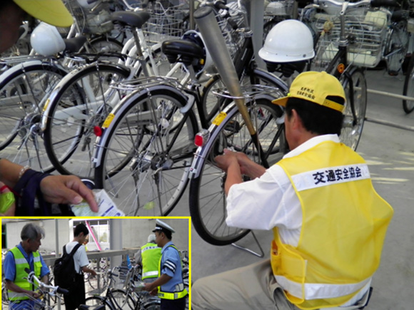 自転車無料点検と安全利用啓発活動